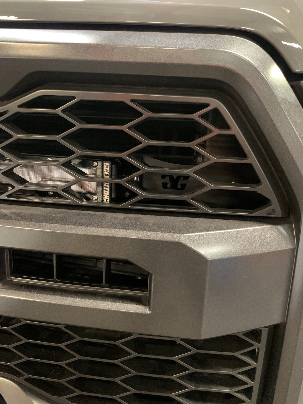 Ford Raptor 30” Behind The Grill Mounts