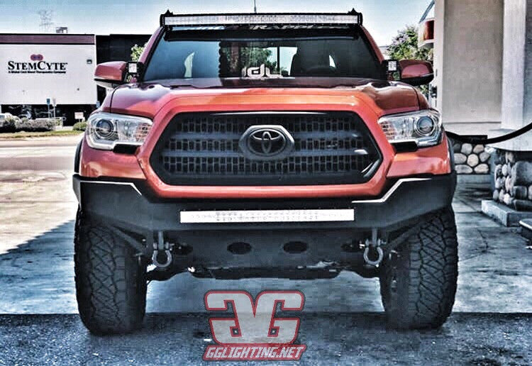 2005+ Tacoma Curved 50" LED Light Bar Roof Mounts